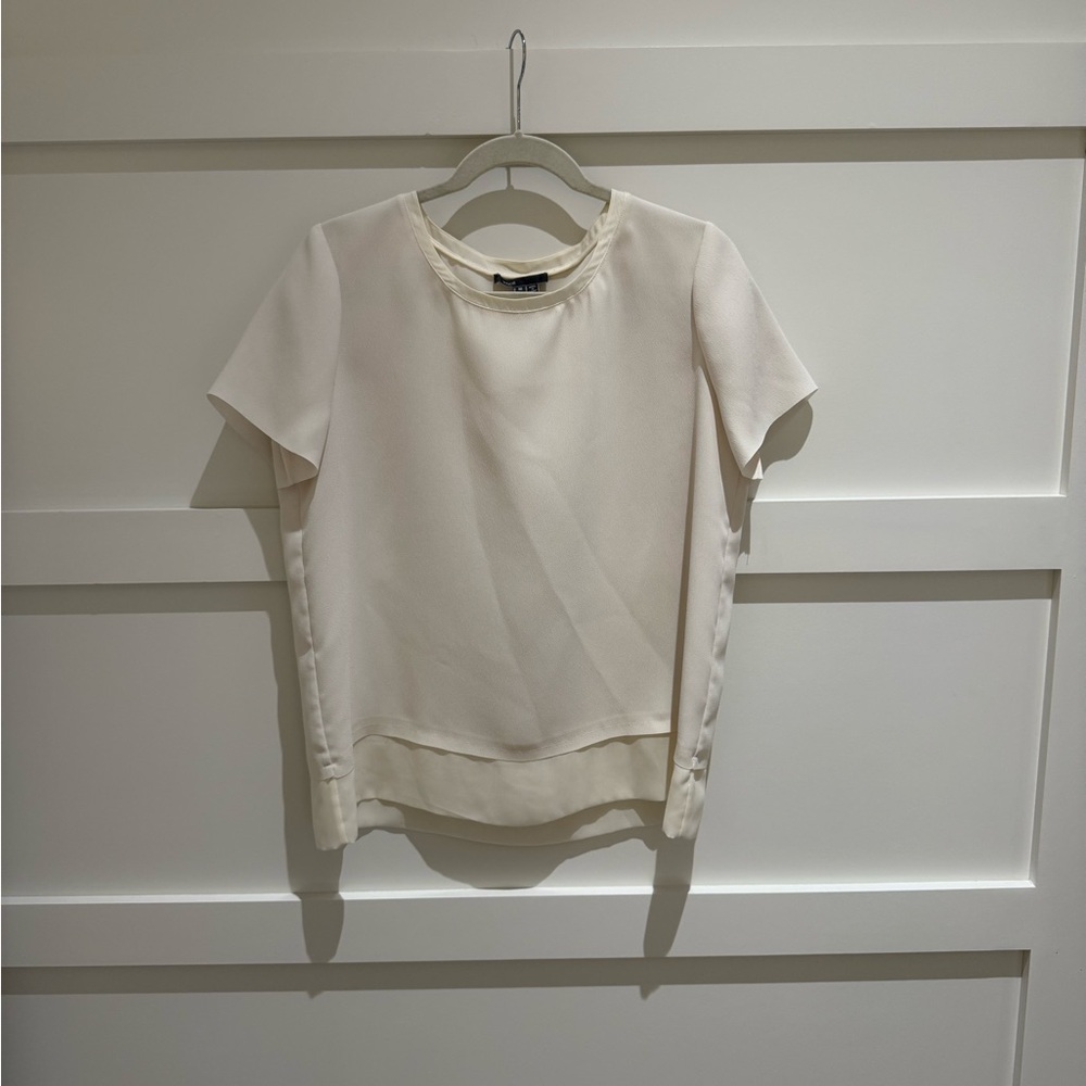 Vince Cream Fitted Short Sleeve Blouse